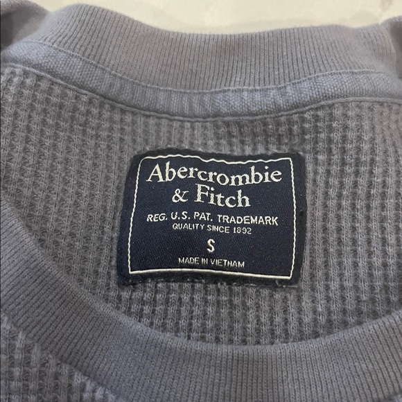 Abercrombie & Fitch Men's Crewneck Sweater - Charcoal Blue - Picture 2 of 4
